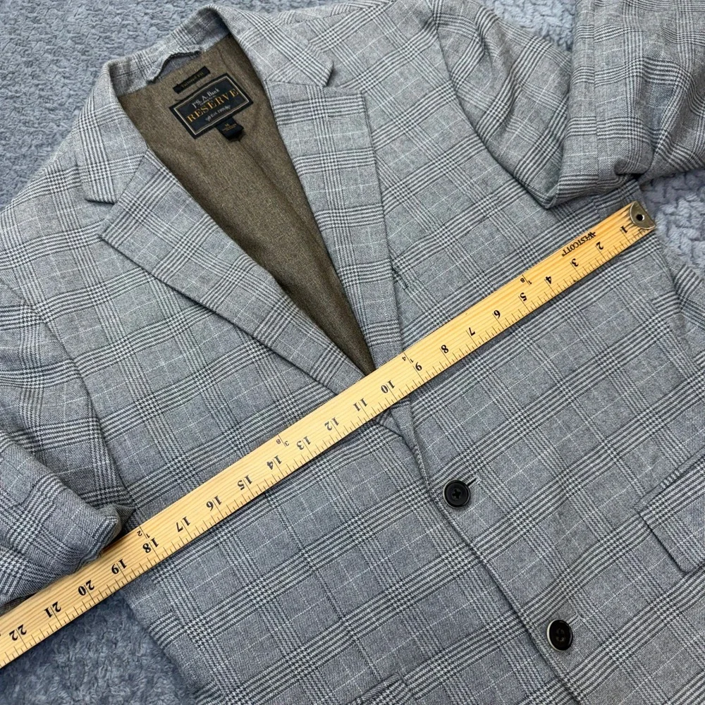 Jos. A. Bank Reserve Blazer Mens M Tailored Grey Glen Plaid Sport Coat Business